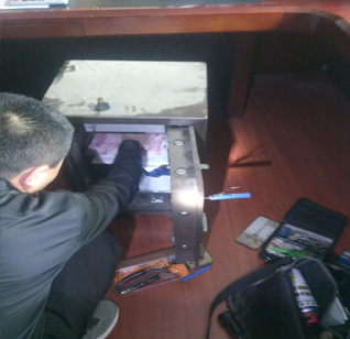 三水保险箱密码开锁-三水开锁公司